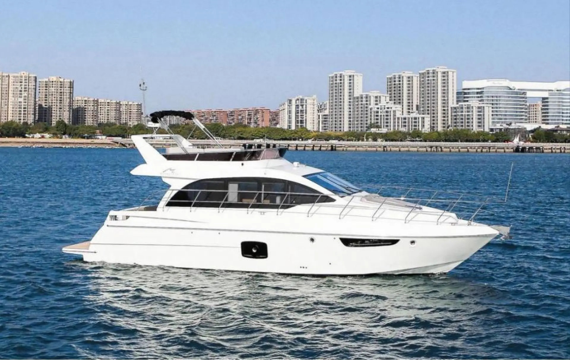 MoonOcean 52 Flybridge