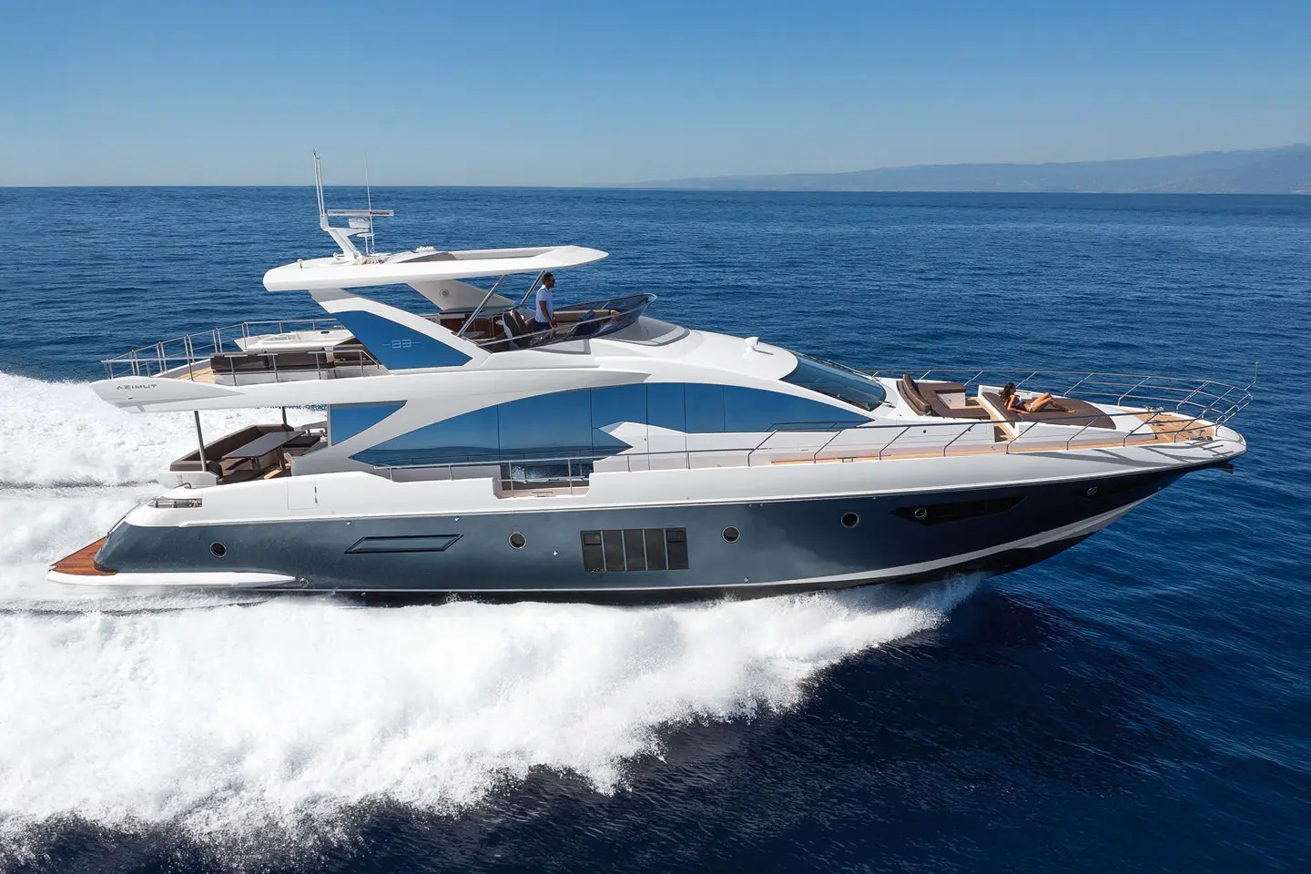 Azimut 83 FLY