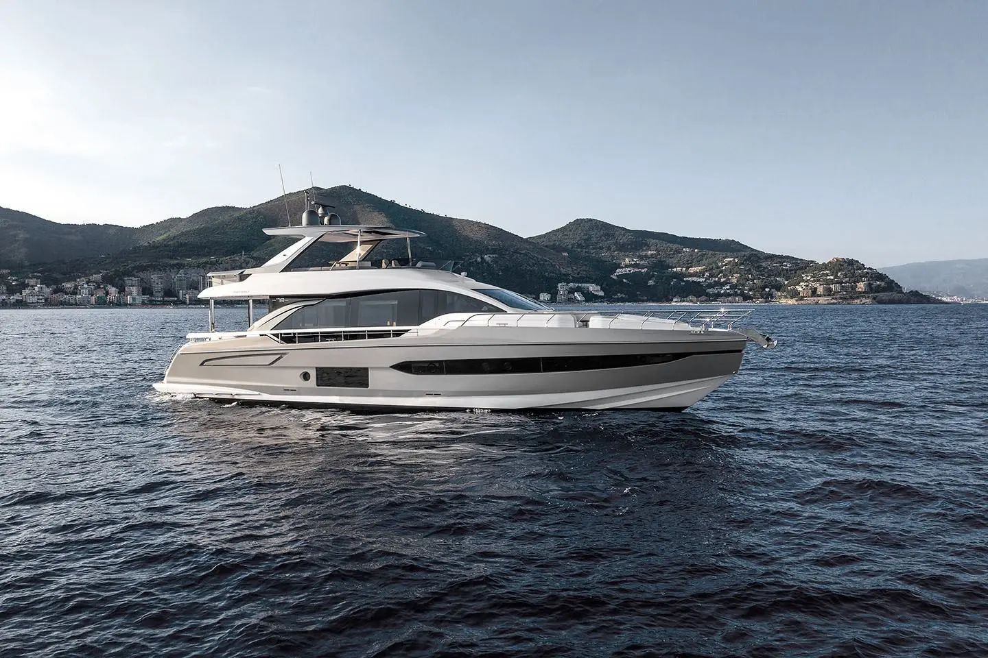 Azimut 78 FLY
