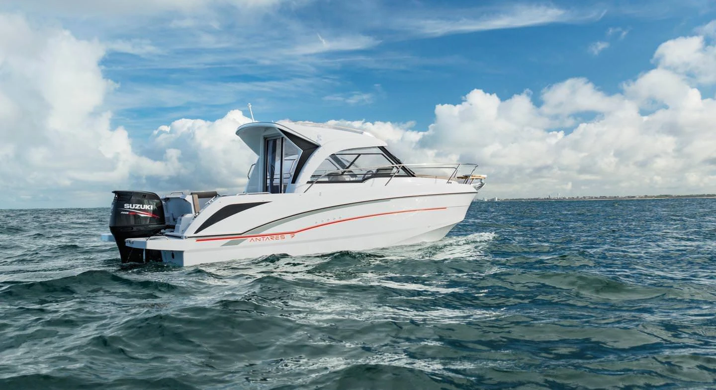 Beneteau Antares 7 OB
