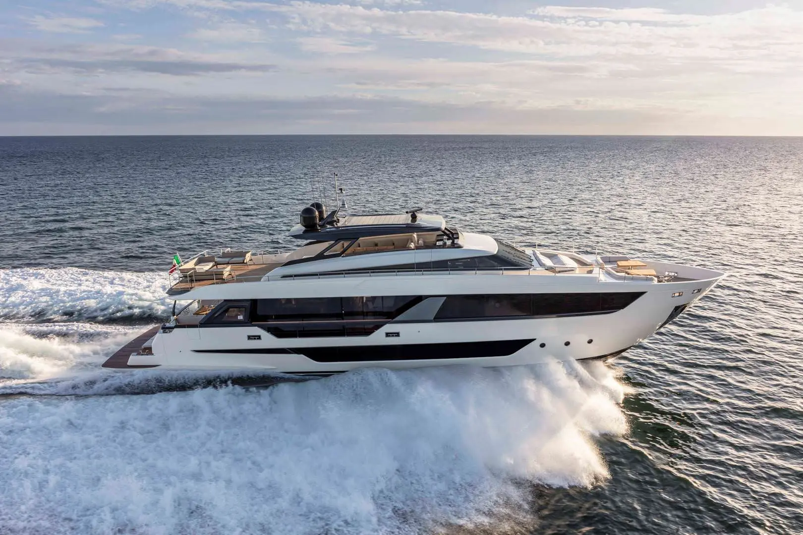  Ferretti 1000 2000 M96L