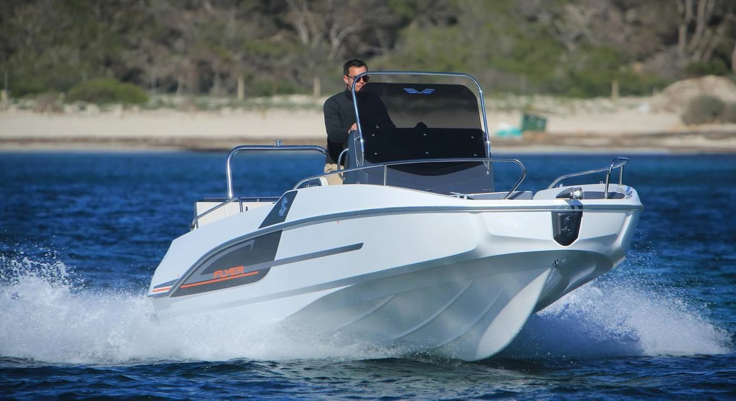 Beneteau Flyer 5 5 Space deck 