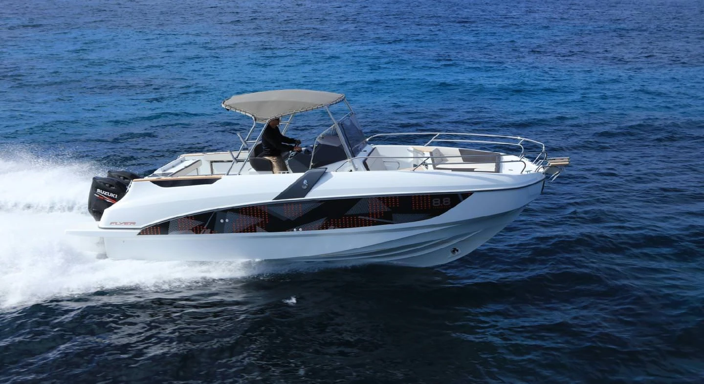 Beneteau Flyer 8 8 Space deck