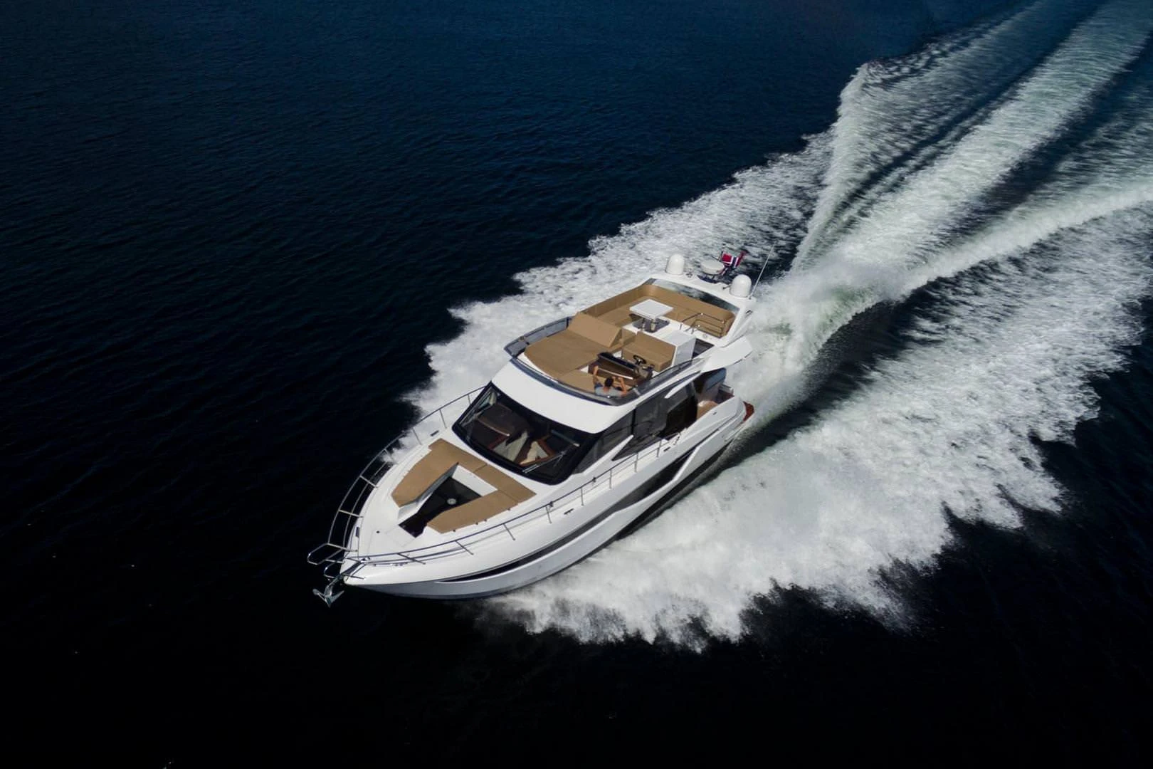 Galeon 460 FLY