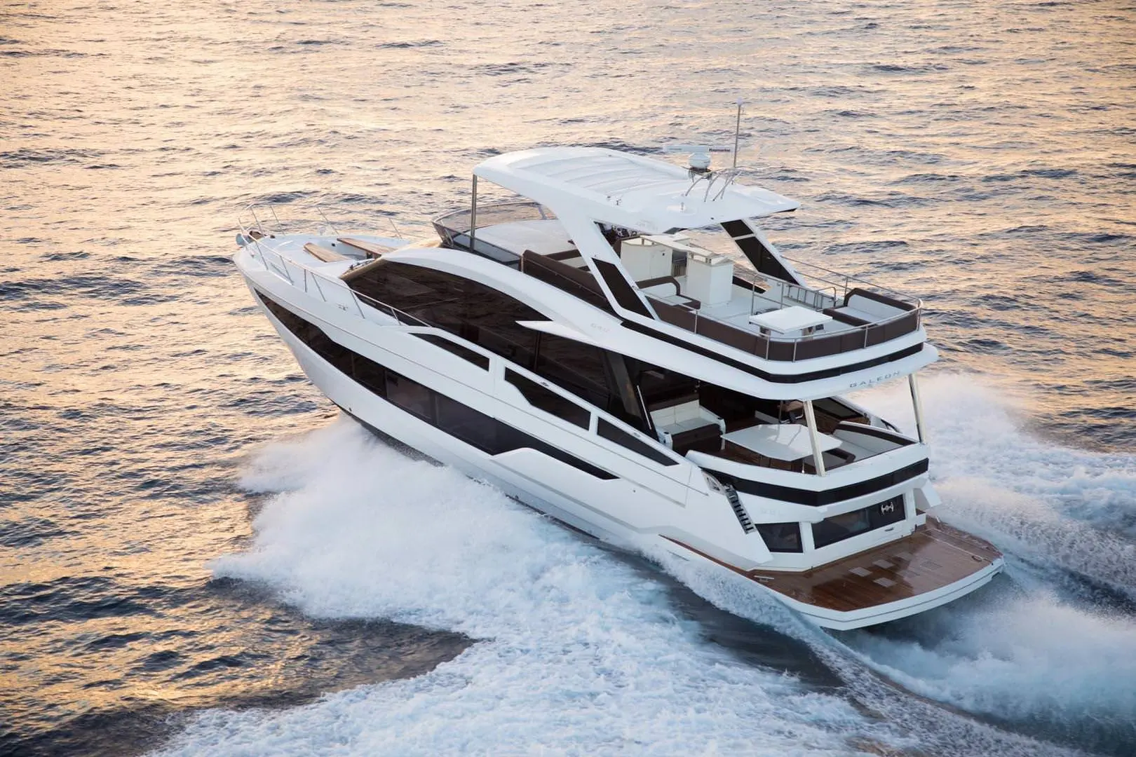 Galeon 640 FLY