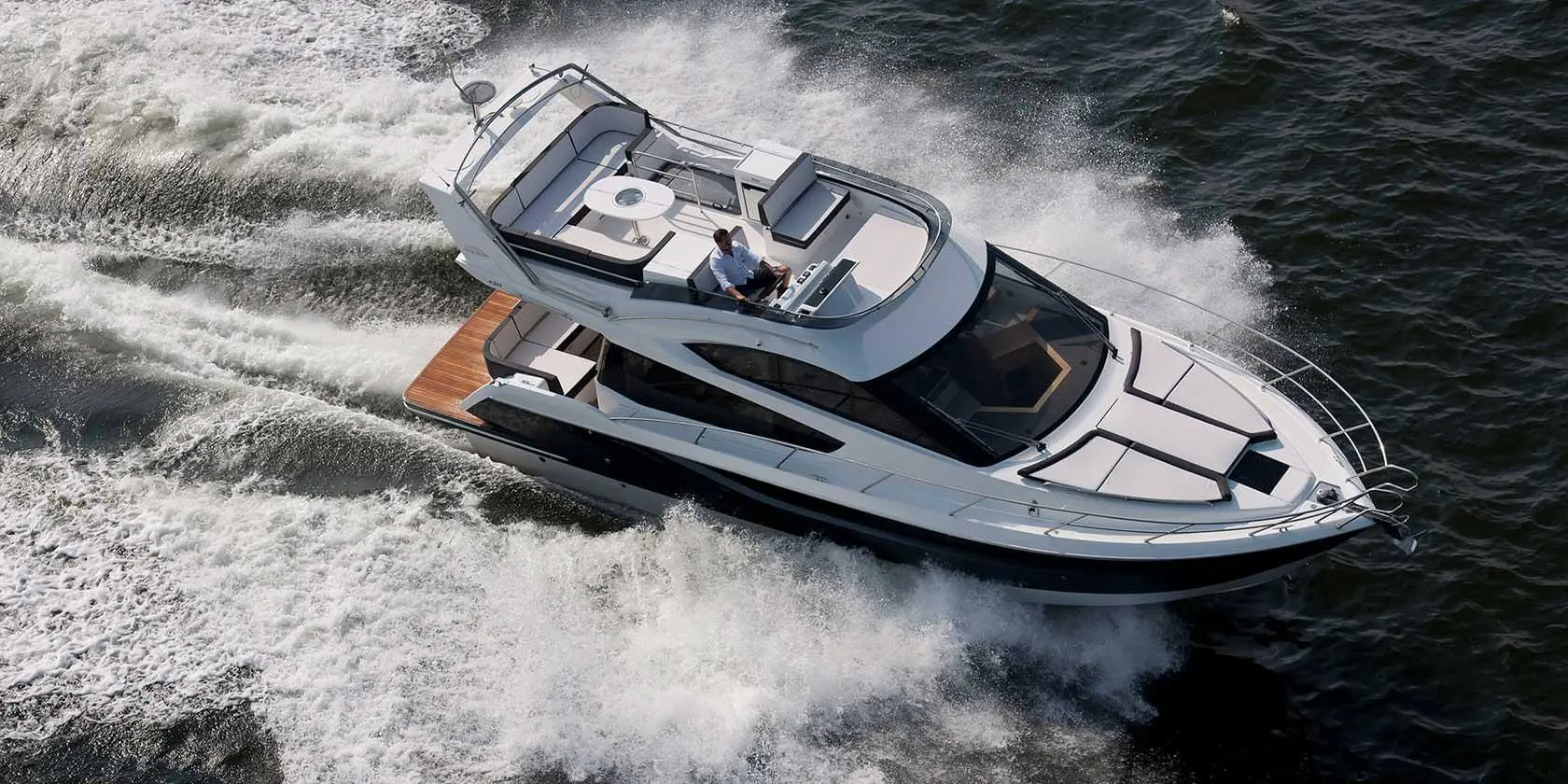 Galeon 425 HTC
