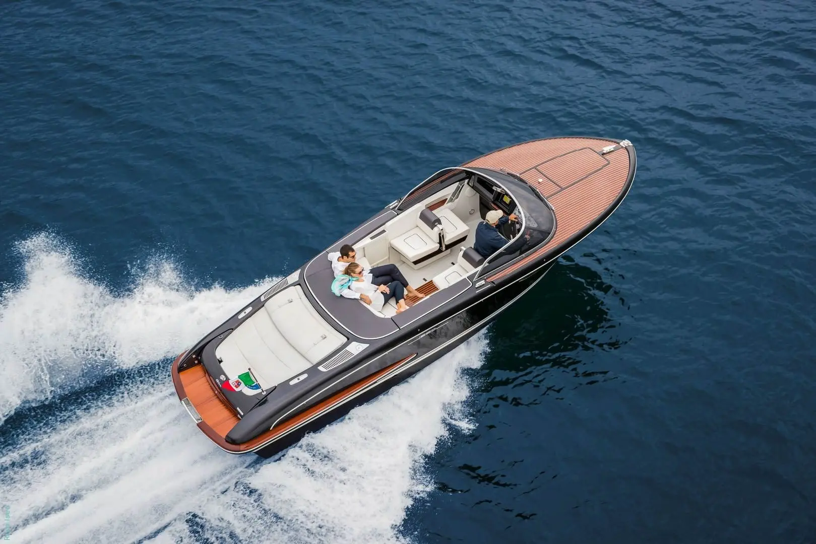 Riva ISEO V8 300CE